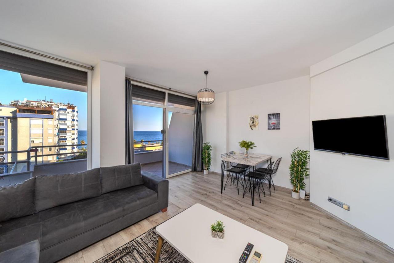 Refreshing Flat Within Walking Distance To Konyaalti With Sea View In * Анталья